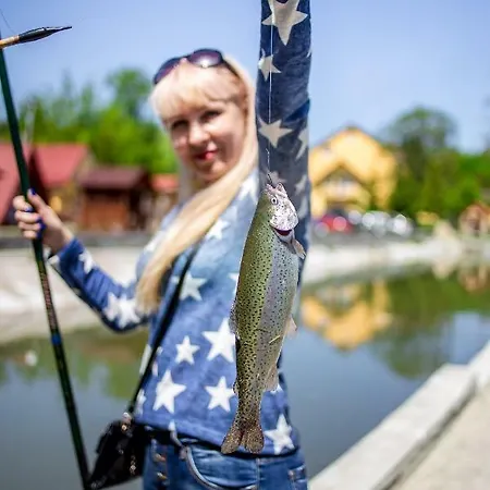 ''forest House '' будинок для відпочинку * تريسكافيتس