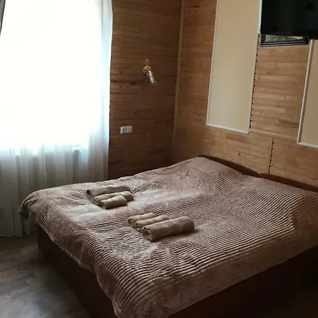 Hotel ''forest House '' будинок для відпочинку *